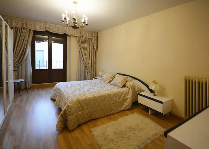 La Casa De El Burgo