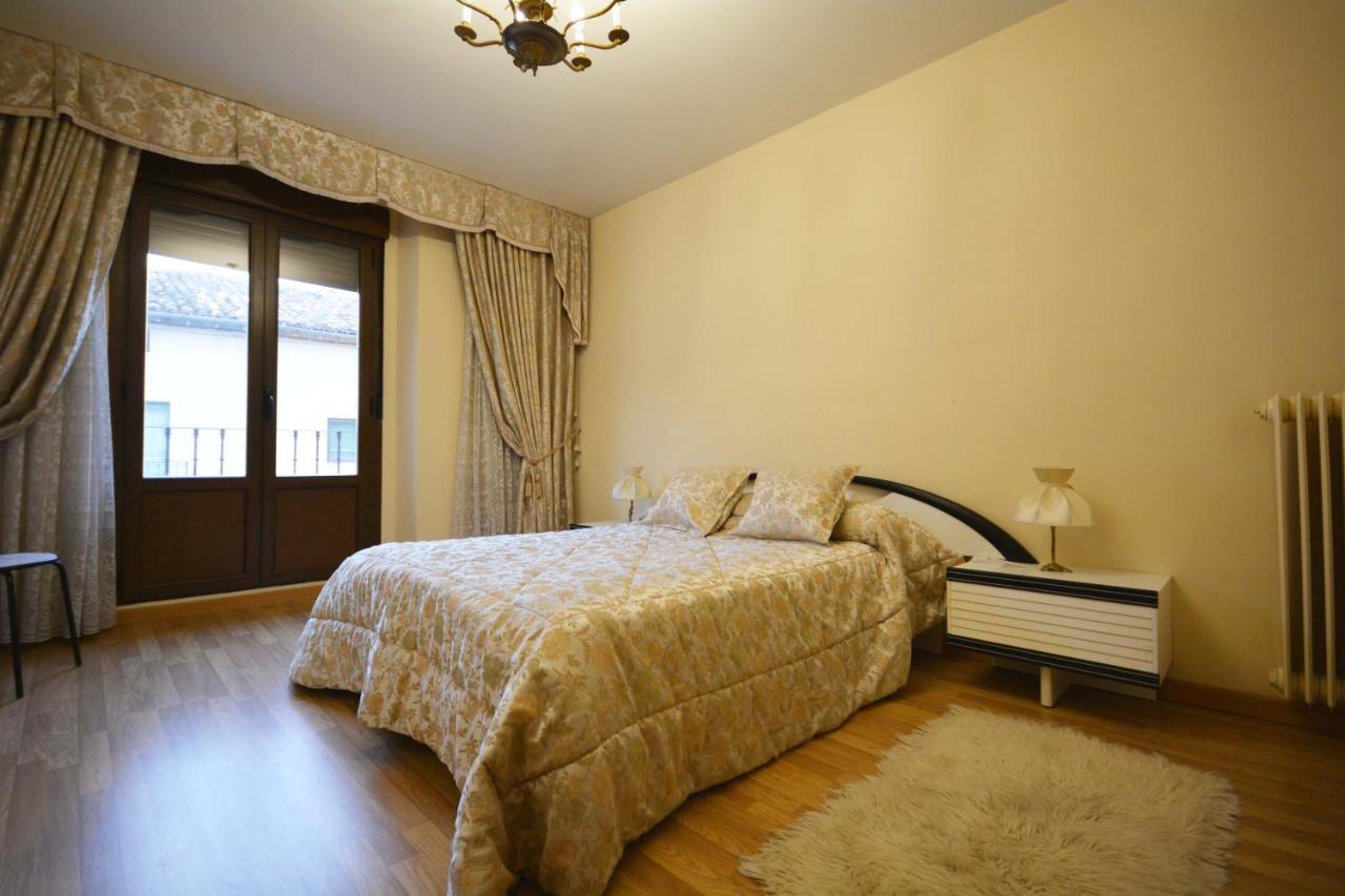 La Casa De El Burgo Hébergement de vacances *